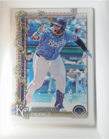 2025 Topps Holiday Baseball #H116 Salvador Perez — front