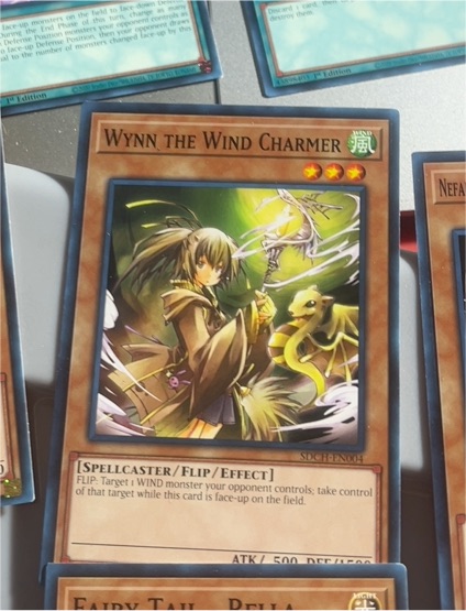 Yu-Gi-Oh! SDCH-EN004 Wynn the Wind Charmer — front