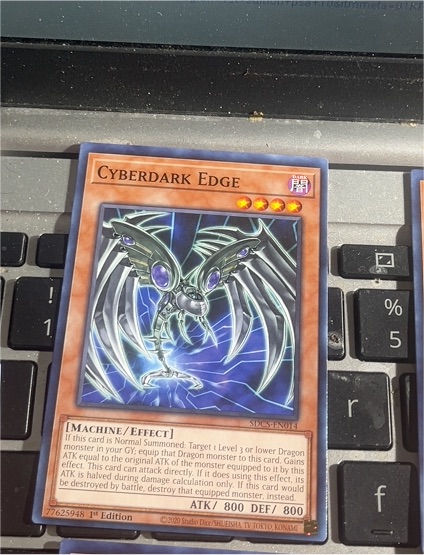 2008 Yu-Gi-Oh! SDCS-EN014 Cyberdark Edge — front