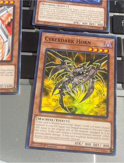 2010 Yu-Gi-Oh! SDCS-EN013 Cyberdark Horn — front