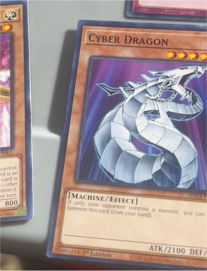 2003 Yu-Gi-Oh! SDCS-EN001 Cyber Dragon — front
