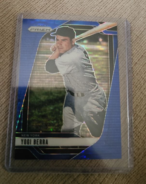 2025 Panini Prizm #unknown Yogi Berra — front