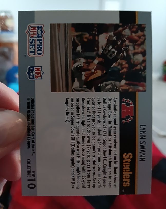 1990 Pro Set #10 Lynn Swann — front