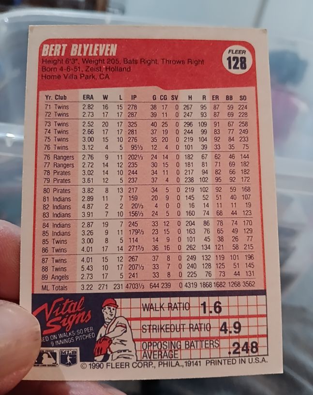 1990 Fleer #128 Bert Blyleven — front