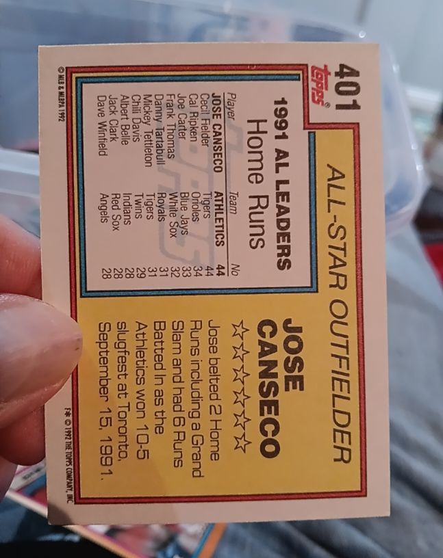 1992 Topps #401 Jose Canseco — front