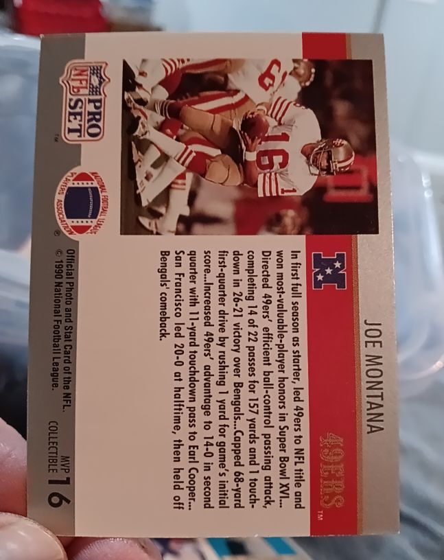 1990 Pro Set #16 Joe Montana — front