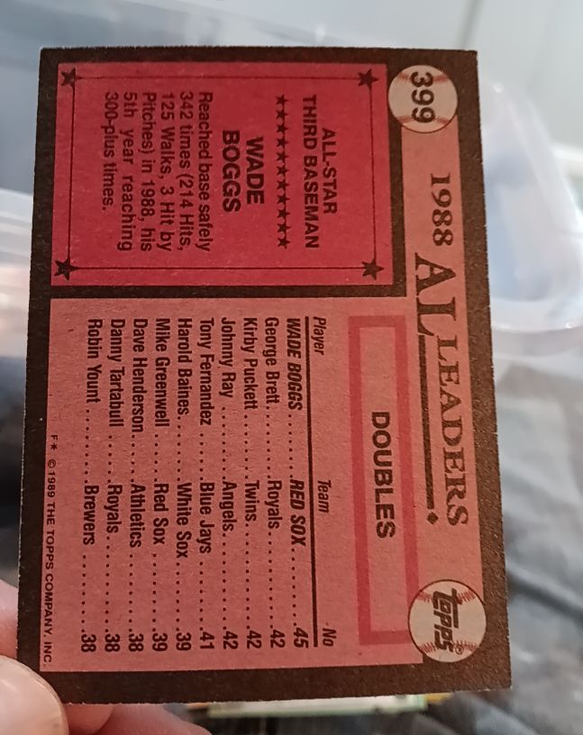 1989 Topps #399 Wade Boggs — front