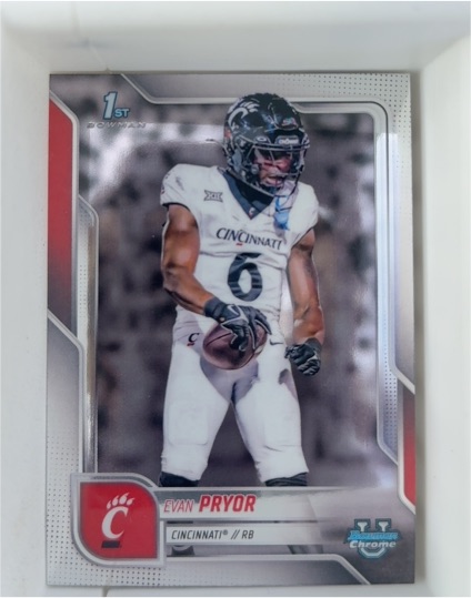 2025 Bowman University Chrome #118 Evan Pryor — front