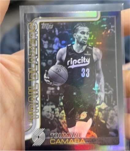 2025-26 Topps Blackout #33 Toumani Camara — front