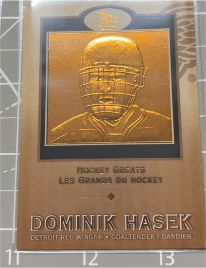2001-02 McDonald's Pacific Hockey Greats #4 Dominik Hasek — front