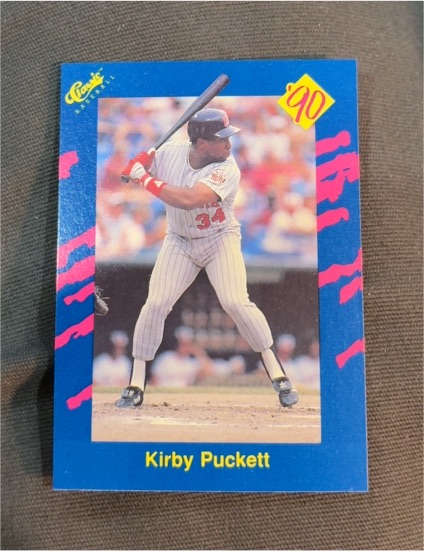 1990 Classic #28 Kirby Puckett — front