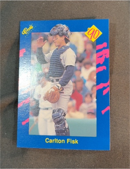 1990 Classic Blue #116 Carlton Fisk — front