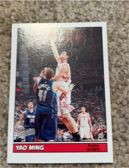 2005-06 Topps Bazooka Minis #90 Yao Ming — front