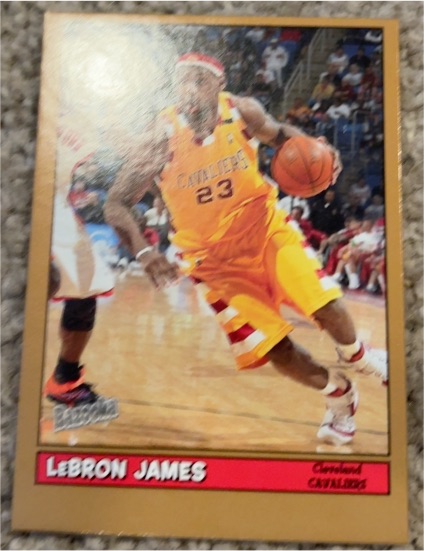 2005-06 Topps Bazooka Gold Parallel #50 LeBron James — front