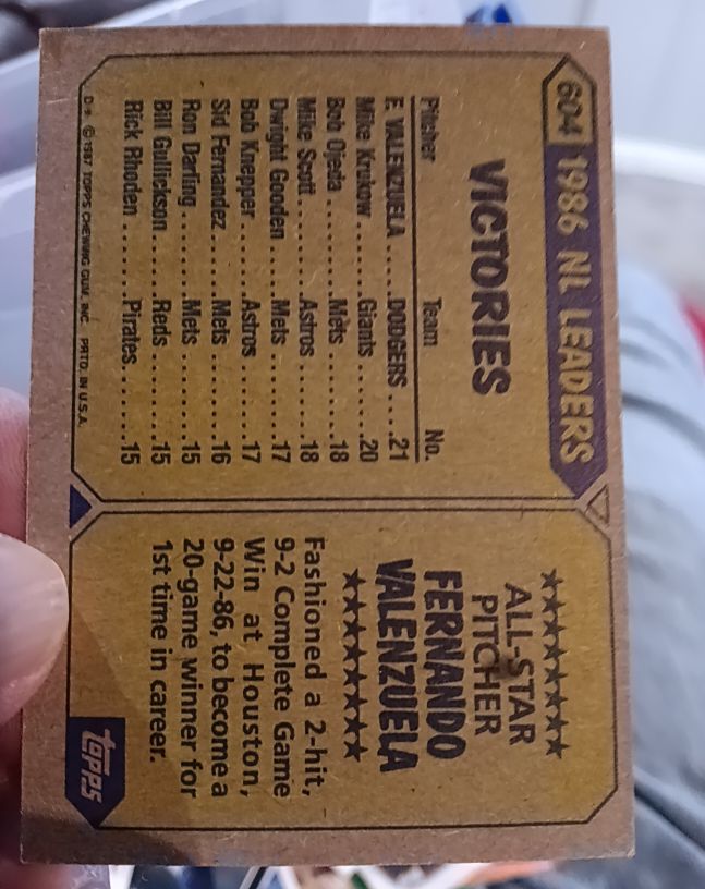 1987 Topps #604 Fernando Valenzuela — front
