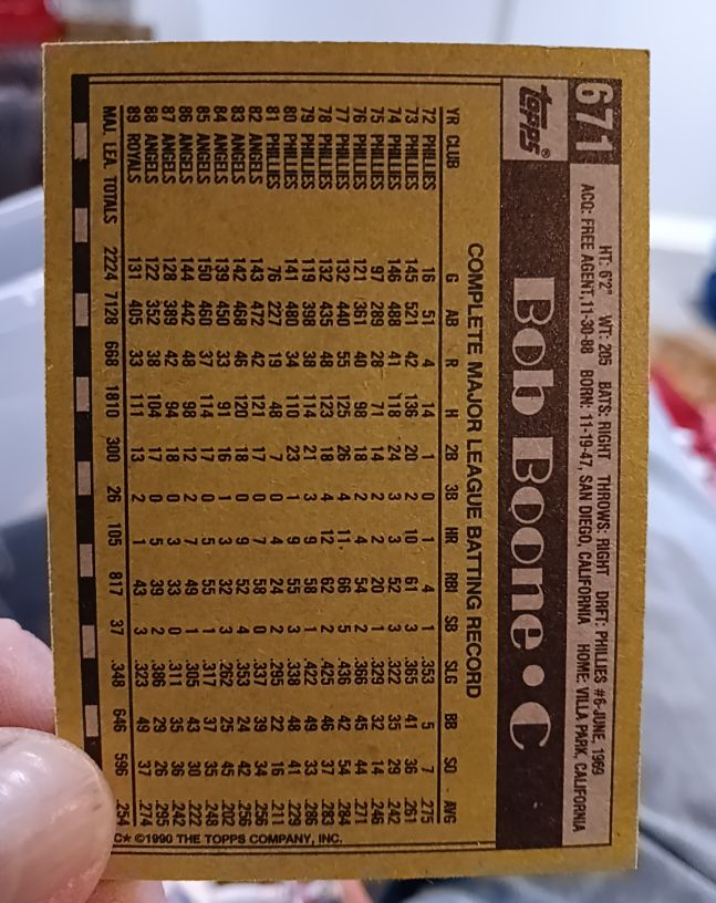 1990 Topps #671 Bob Boone — front