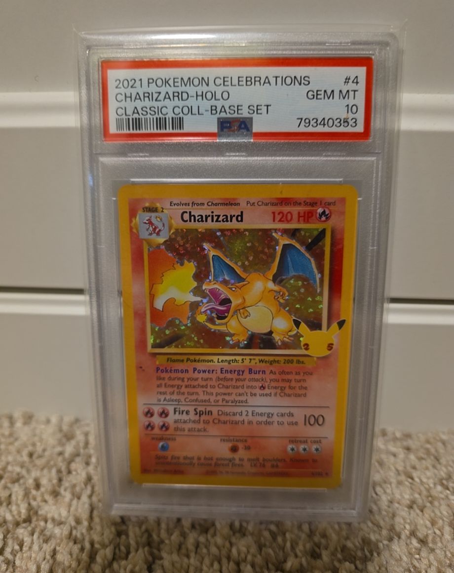 2021 Pokemon Celebrations #4 Charizard Holo — front