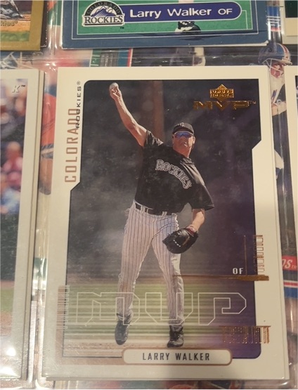 2000 Upper Deck MVP #174 Larry Walker — front