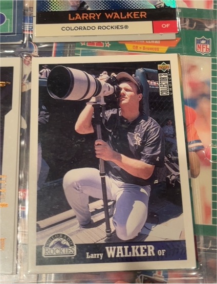 1997 Upper Deck Collector's Choice #98 Larry Walker — front
