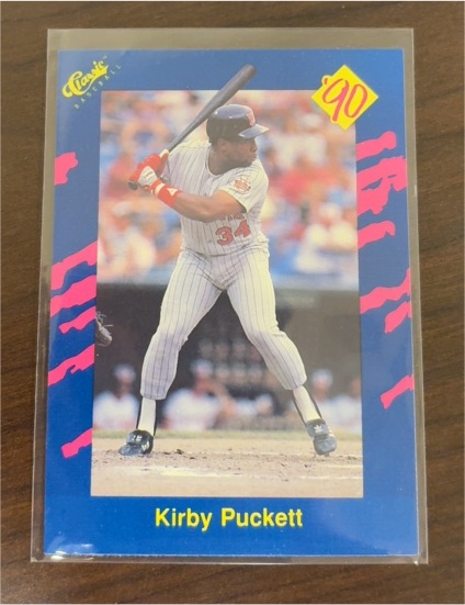 1990 Classic Blue #28 Kirby Puckett — front