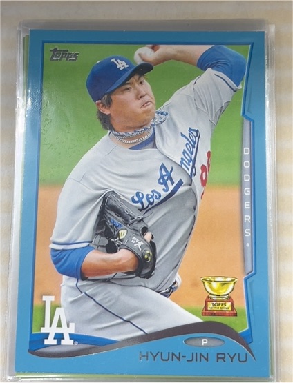 2014 Topps #40 Hyun-Jin Ryu — front