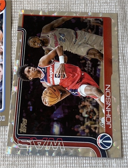 2025-26 Topps #99 AJ Johnson — front