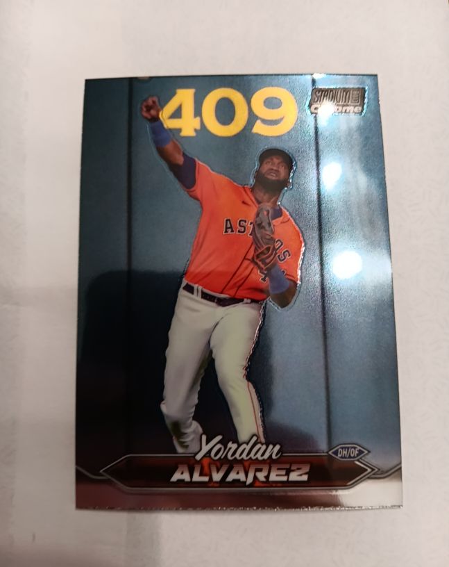 2024 Topps Stadium Club Chrome #158 Yordan Alvarez — front
