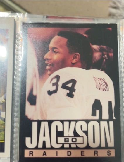 1990 Pro Set #34 Bo Jackson — front