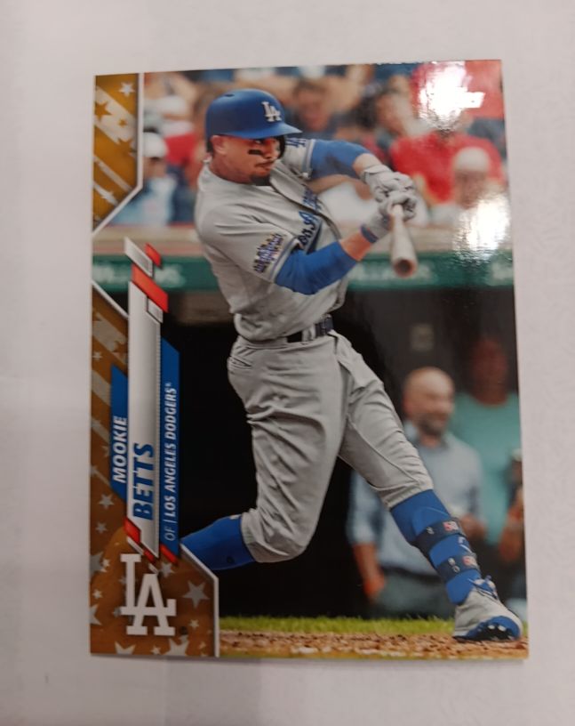 2020 Topps #420 Mookie Betts — front