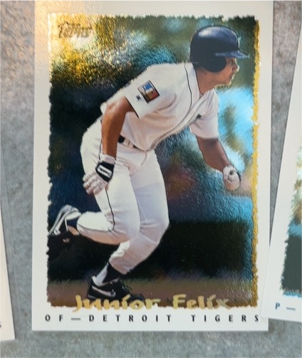 1995 Topps CyberStats #135 Junior Felix — front