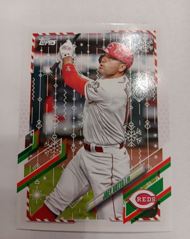 2021 Topps Holiday #HW126 Joey Votto — front