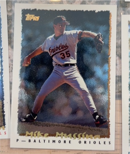 1995 Topps Cyberstats #37 Mike Mussina — front
