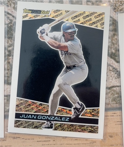 1993 Topps Black Gold #32 Juan Gonzalez — front