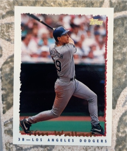 1995 Topps #38 Tim Wallach — front