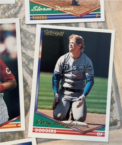 1994 Topps #683 Cory Snyder — front