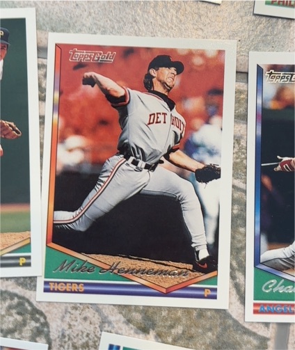 1994 Topps Gold #371 Mike Henneman — front