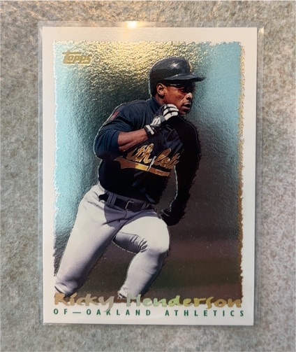 1995 Topps Cyberstats #335 Rickey Henderson — front