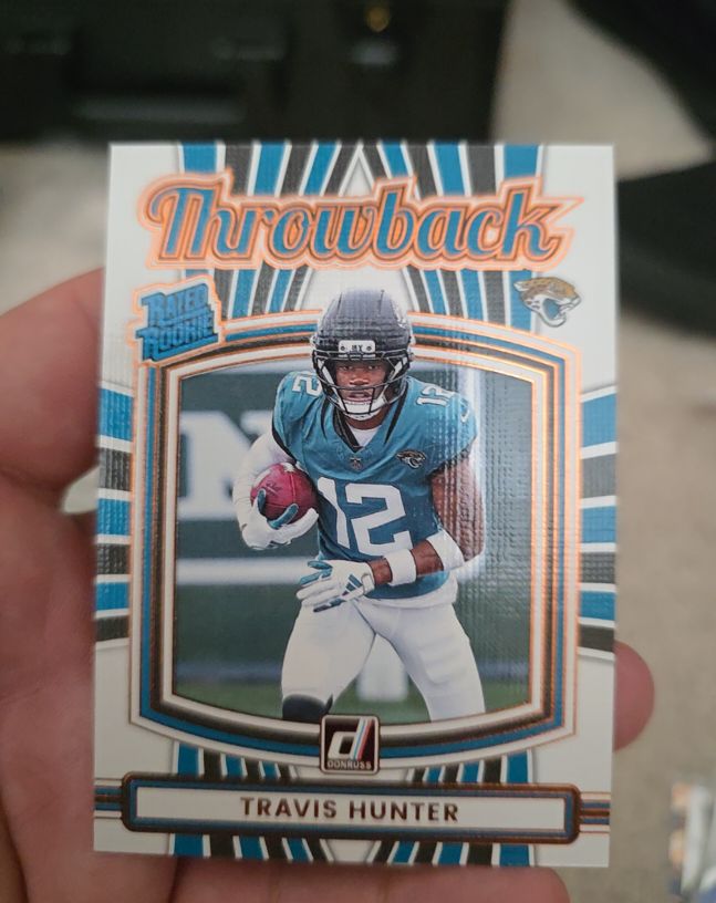 2025 Panini Donruss Throwback #3 Travis Hunter — front