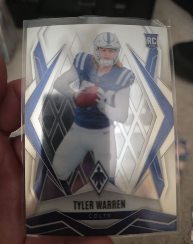 2025 Panini Phoenix #185 Tyler Warren — front