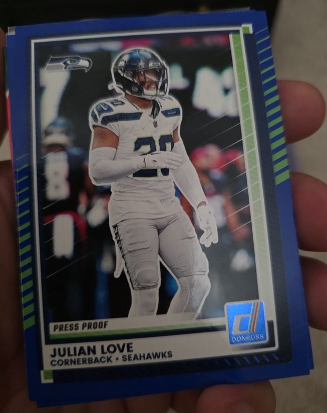 2025 Panini Donruss #197 Julian Love — front