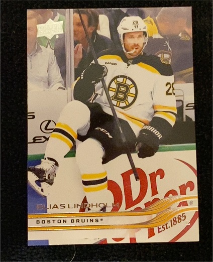 2025-26 Upper Deck #8 Elias Lindholm — front