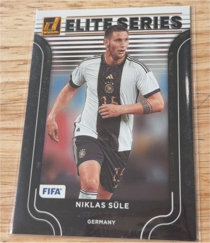 2022-23 Donruss Elite Series #18 Niklas Sule — front