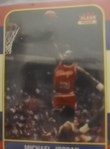 1992-93 Fleer #33 Michael Jordan — front
