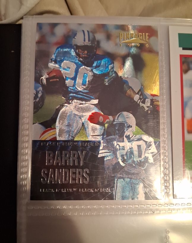 1996 Pinnacle #36 Barry Sanders — front