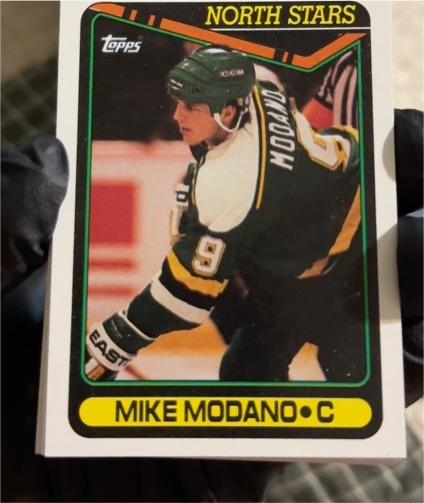 1990-91 Topps #348 Mike Modano — front