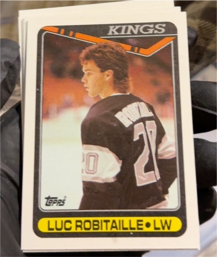 1990-91 Topps #209 Luc Robitaille — front