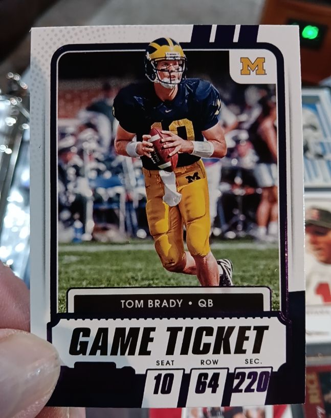 2021 Panini Contenders Draft Picks #8 Tom Brady — front
