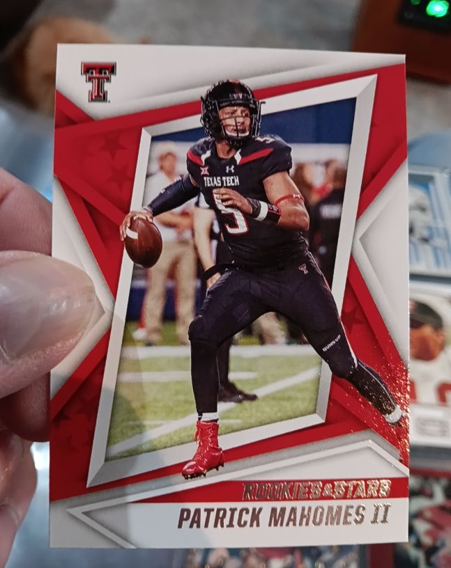 2022 Panini Chronicles Draft Picks - Rookies & Stars #18 Patrick Mahomes II — front