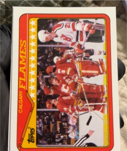 1990-91 Topps #38 Calgary Flames — front