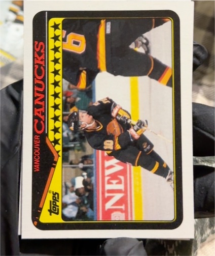 1990-91 Topps #59 Vancouver Canucks — front